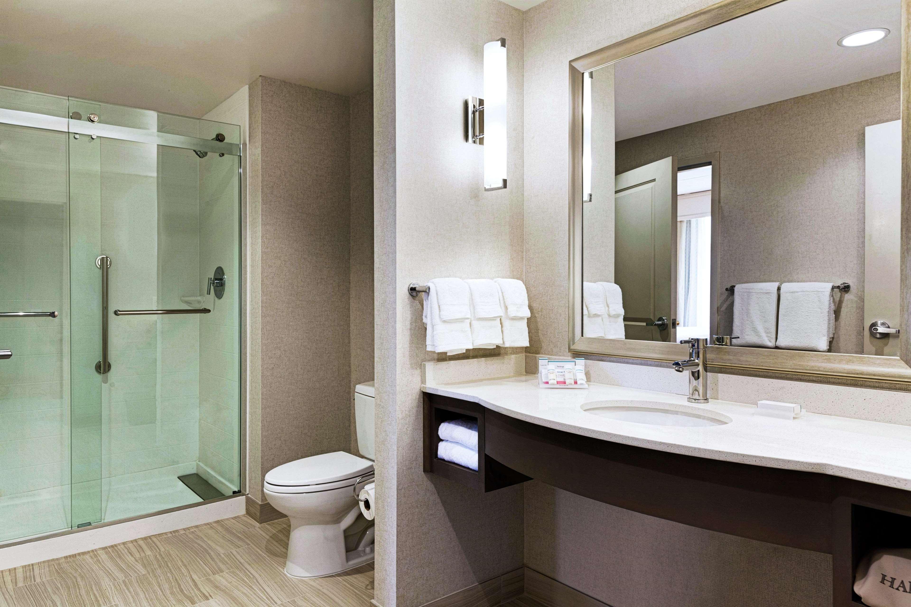 Hilton Garden Inn Lenox Питсфилд Экстерьер фото