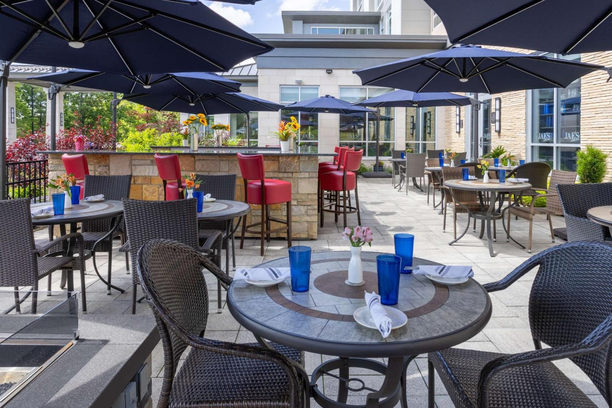 Hilton Garden Inn Lenox Питсфилд Экстерьер фото