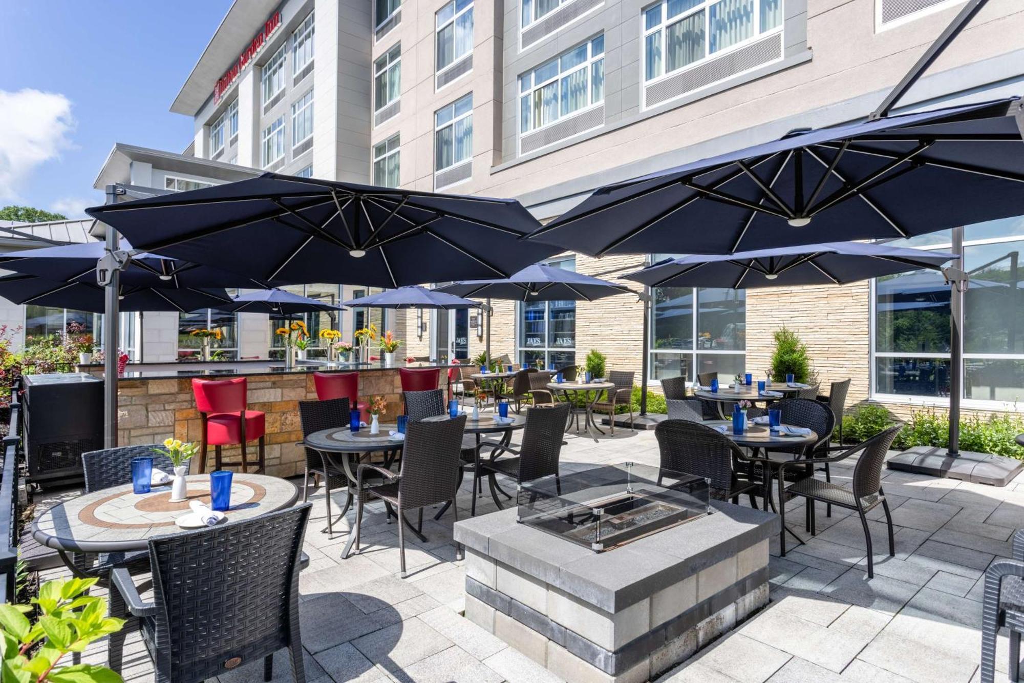 Hilton Garden Inn Lenox Питсфилд Экстерьер фото