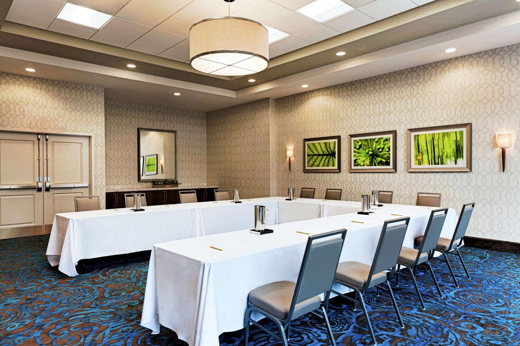 Hilton Garden Inn Lenox Питсфилд Экстерьер фото